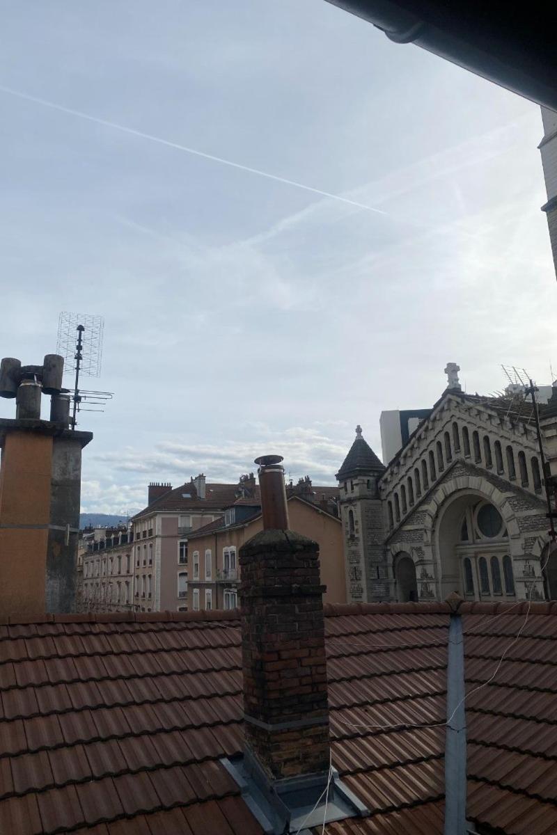 Bel Appartement Moderne Au Coeur De Grenoble Exteriör bild